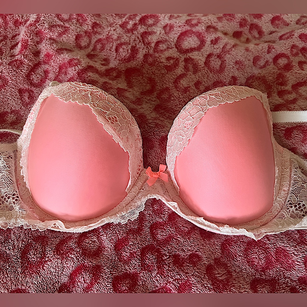Victoria’s Secret Dream Angels Demi Bra 32c